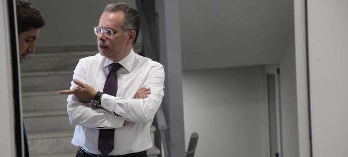 Κουμουτσάκος: «Στρώνει »χαλί» δραχμής η κυβέρνηση δια του κ. Ξυδάκη; -Που το πάνε;»